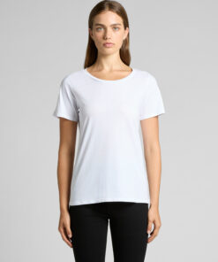 Wo's Shallow Scoop Tee